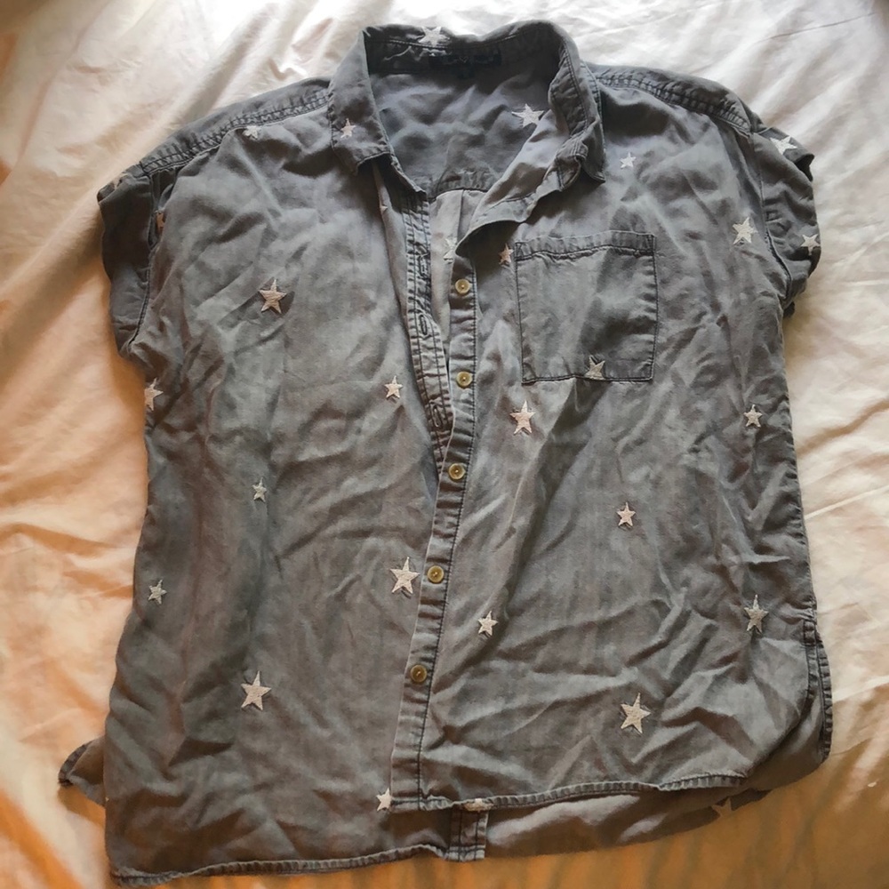 Gray Star top